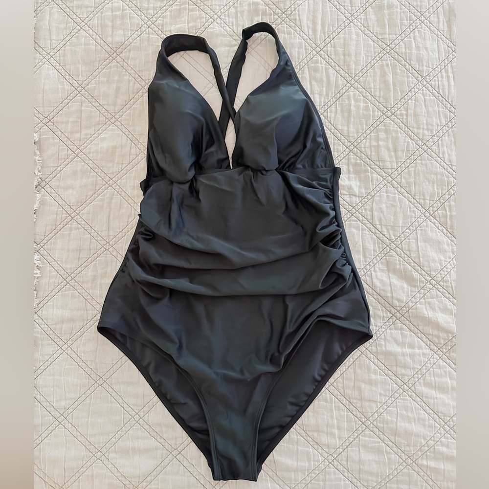 2 Cupshe Women’s XL bathing suits